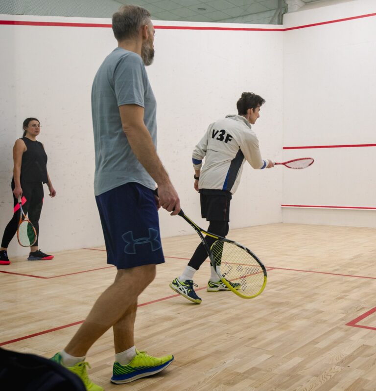 вчимося грати у сквош - 1